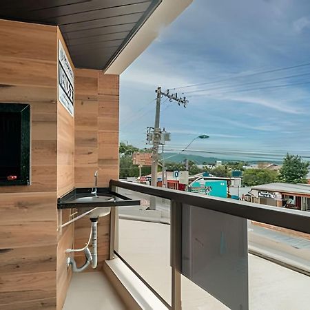 شقة Residencial Ribeiro بومبينهاس المظهر الخارجي الصورة